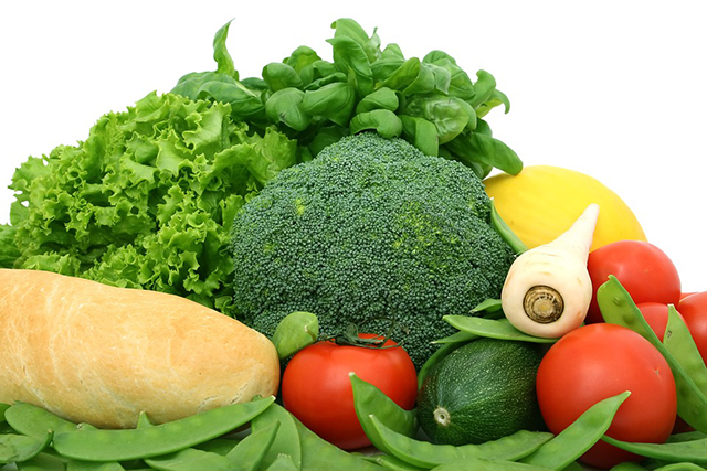 减肥吃什么?吃水煮青菜和水果